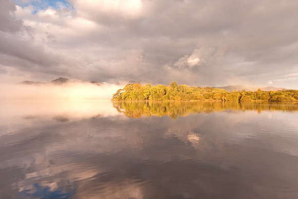 Early mornit at Derwent Water
